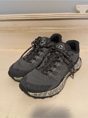 Slightly Used Excellent Merrell J066847 MOAB FLIGHT Men's Hiking Shoes Size 8